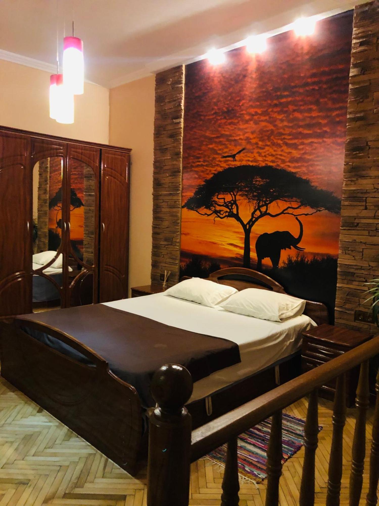2 Rooms Central Anna Apartment ลวีฟ ภายนอก รูปภาพ