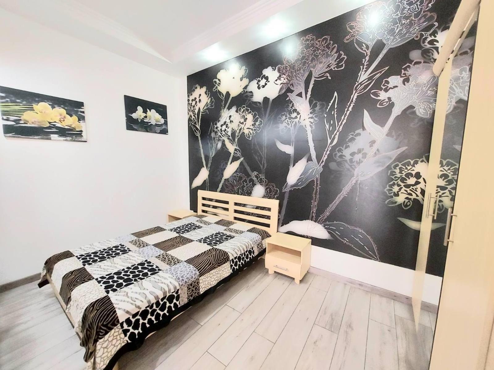 2 Rooms Central Anna Apartment ลวีฟ ภายนอก รูปภาพ