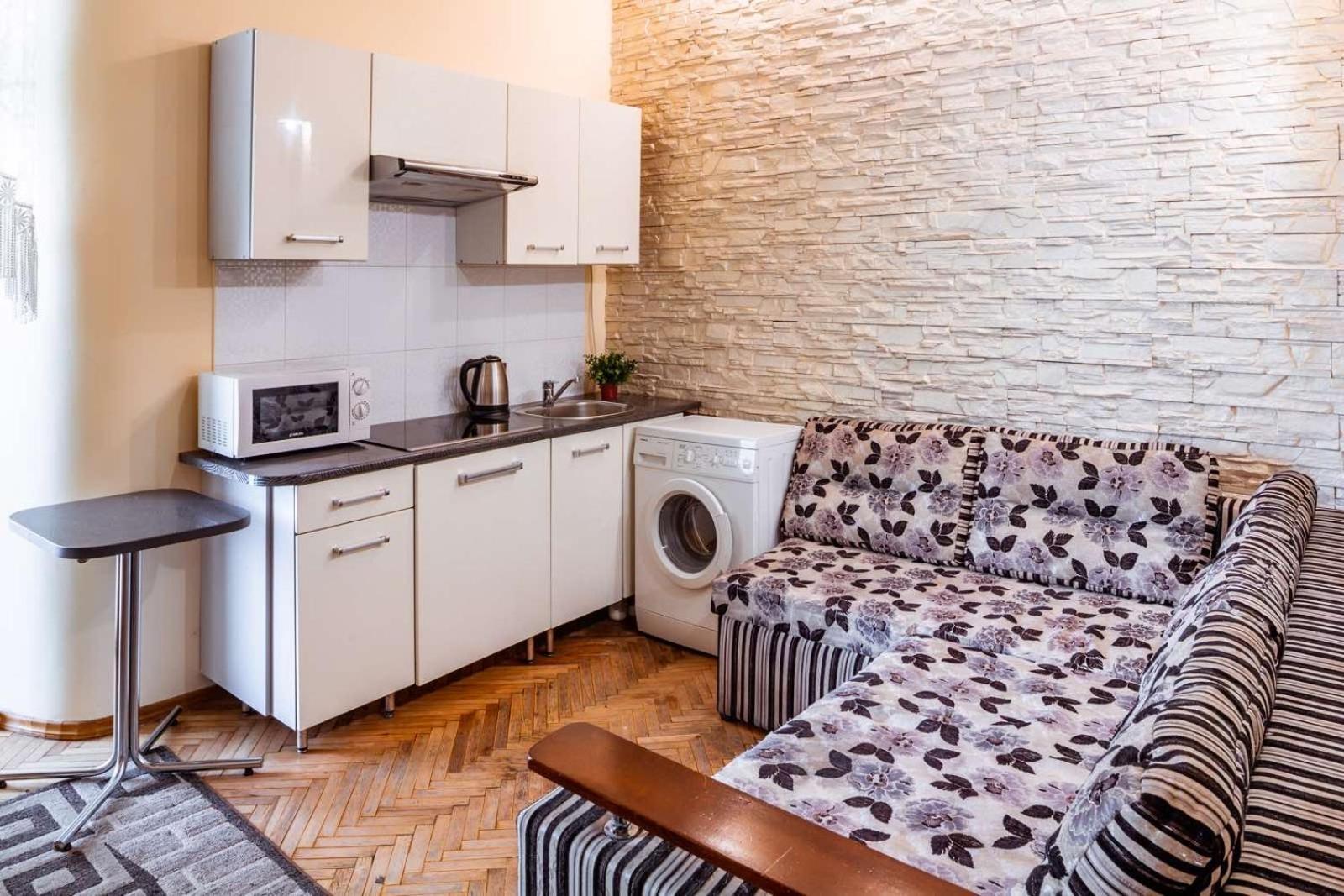 2 Rooms Central Anna Apartment ลวีฟ ภายนอก รูปภาพ